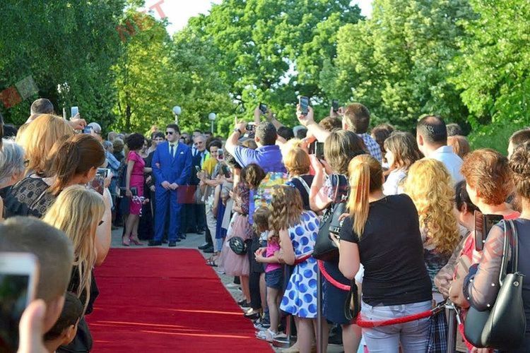 С дефилета в четири последователни дни изпращат Випуск'2020 в Димитровград 