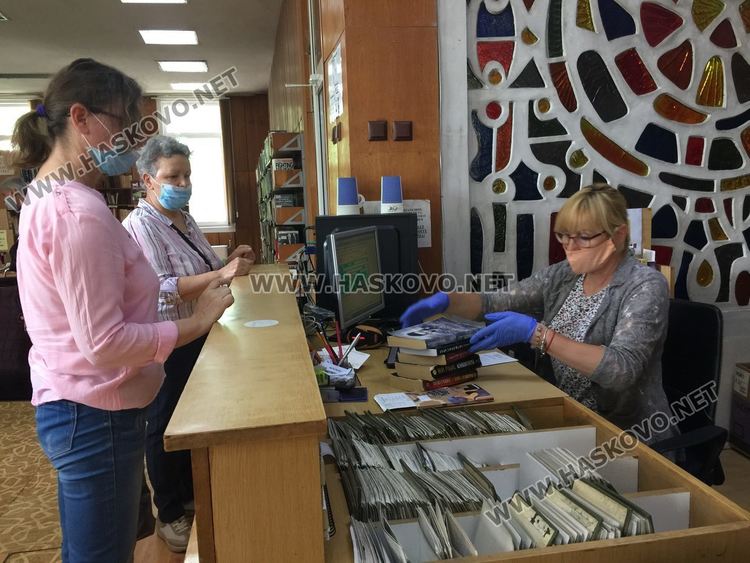  644 нови заглавия попълват фонда на Хасковската библиотека