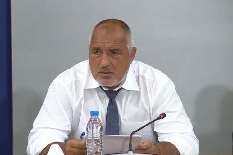 Правителството смята да удължи още с месец извънредната епидемична обстановка