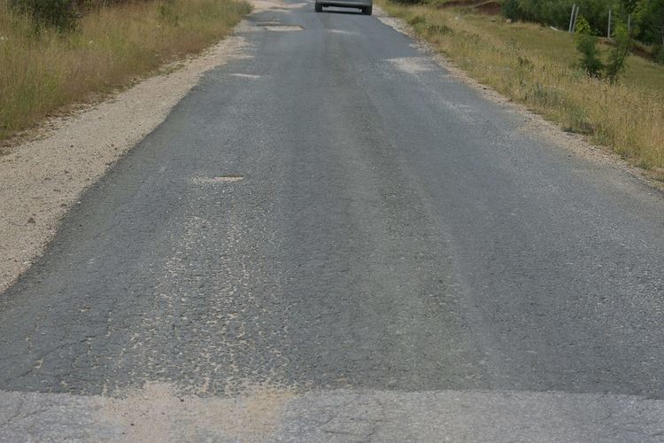 Стартира ремонт на пътя за Кръстова гора