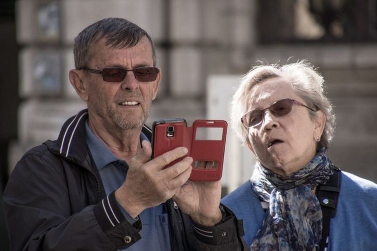 Нов телефон с бутони на Nokia идва с 4G поддръжка