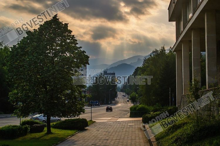 Дъждовна и гръмотевична сряда, термометърът до 21 градуса
