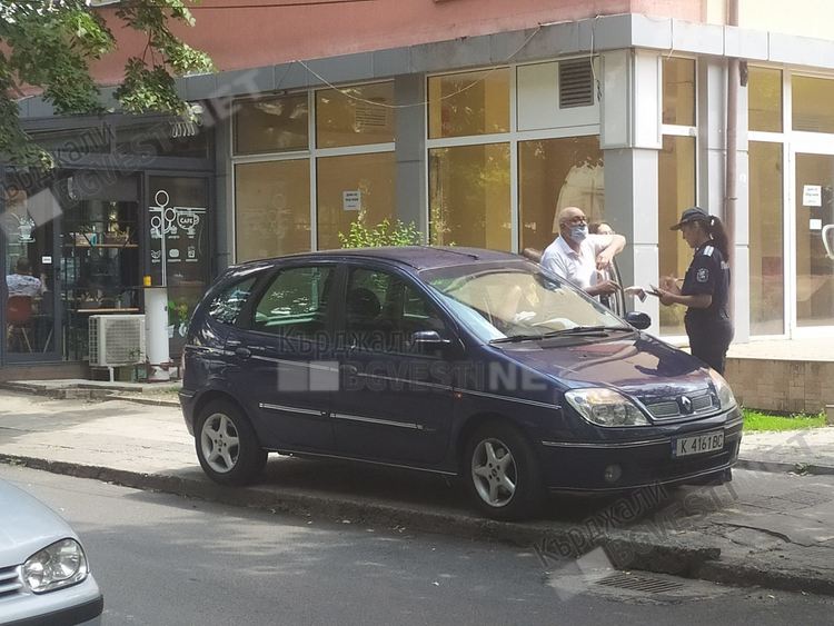 Полицията стартира учебната година с акция"Децата тръгват на училище!Да ги пазим на пътя!"