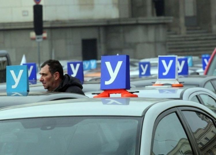 Автоинструкторите излизат на национален протест