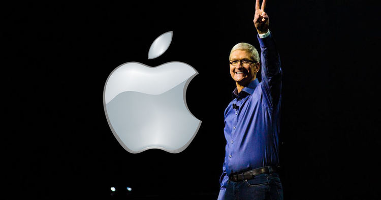 Apple даде на шефа си Тим Кук голям пакет от акции за първи път от 2011 година