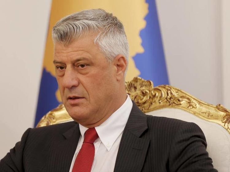 Хашим Тачи подаде оставка, след като бе потвърден обвинителният акт на Специалната прокуратура в Хага срещу него