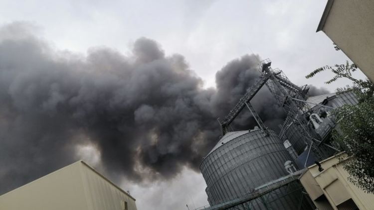 Пожарът в Катуница е унищожил напълно две сгради от фабриката