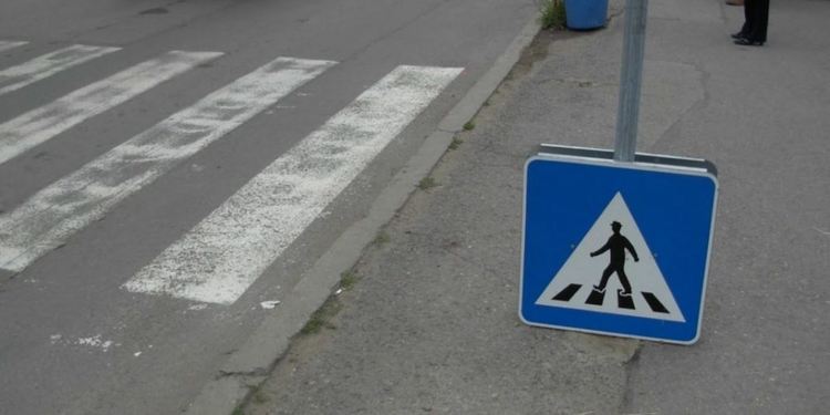 Жена и дете блъснати на пешеходна пътека в София