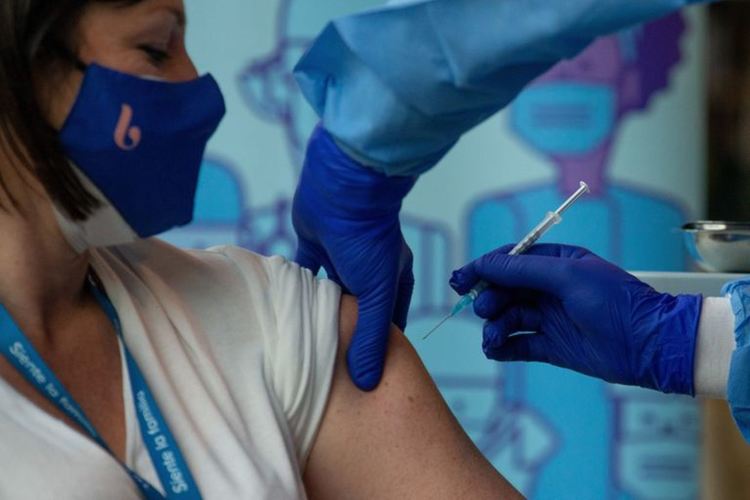 Единична доза от ваксината на Pfizer е 90% ефективна след 21 дена
