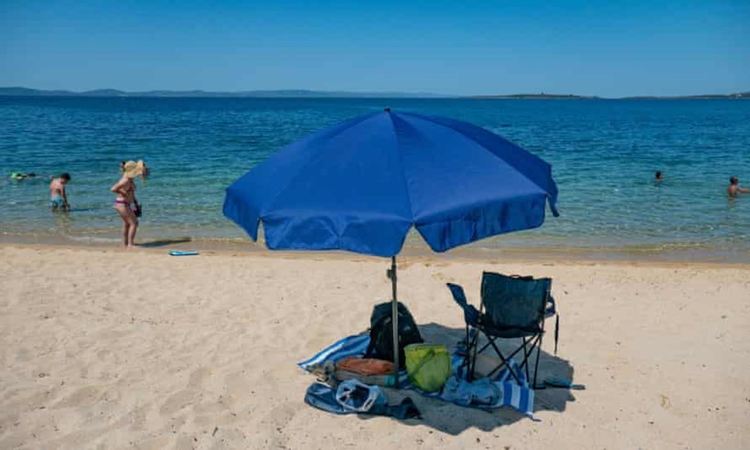 Гърция планира да се отвори за международен туризъм до 14 май