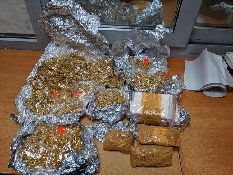 Близо 67 кг златни и сребърни накити са открити на „Капитан Андреево“