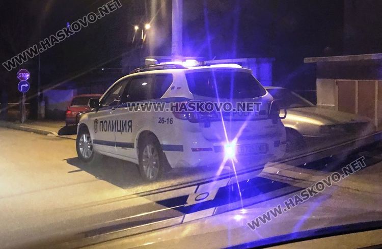 Мъж наръга с нож приятеля си след загуба на хазарт