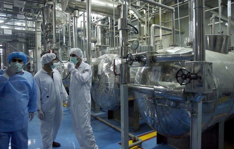 Иран обяви, че от тази нощ обогатява уран до 60 процента