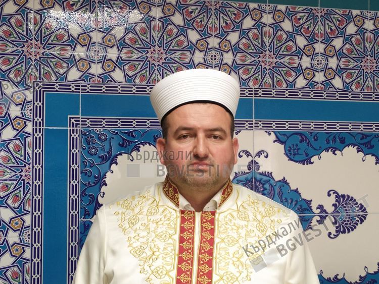 Празничната байрамска молитва ще бъде отслужена в новата джамия в кв.”Прилепци”, лентата ще режат по-късно