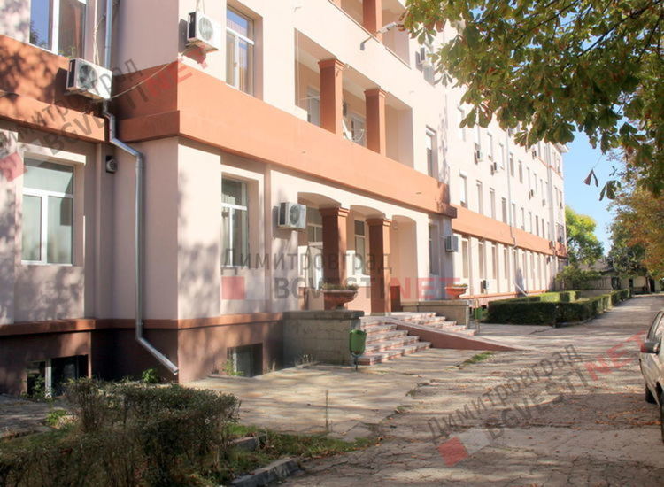 Осем новозаразени и трима починали с коронавирус от димитровградско