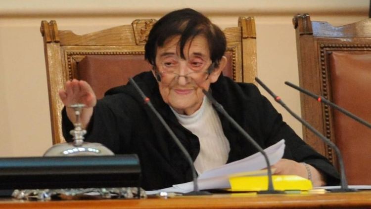 Мика Зайкова -кандидат за депутат от "Има такъв народ" в Хасковската листа