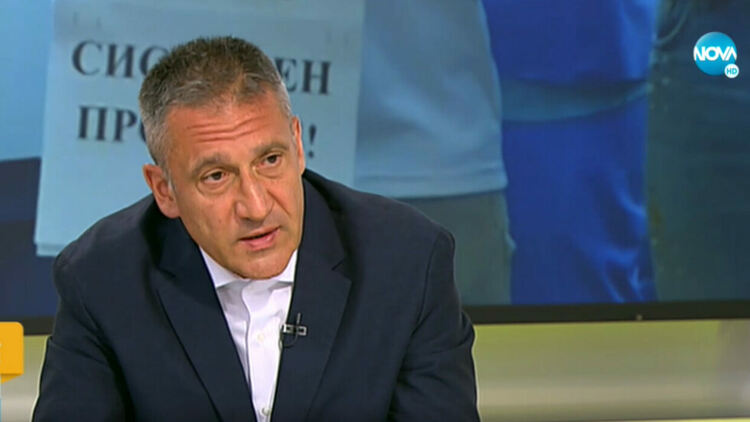 Проф. Диян Енчев: Здравният министър предизвика скандала около „Пирогов”