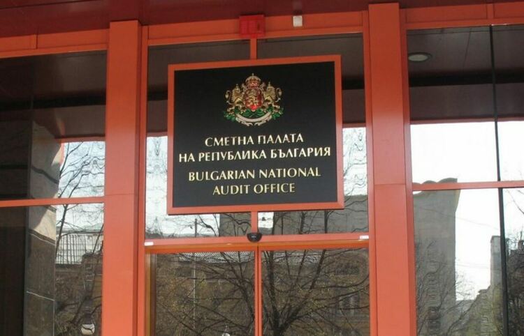 Държавната "Напоителни системи" няма документи за 88 язовира и дължи 37.8 млн.лв