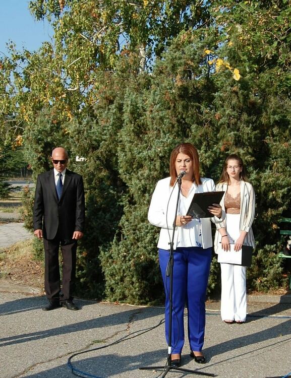  Кметът Николай Митков в първия учебен ден: Община Първомай е Ваш партньор