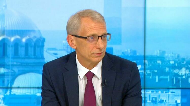 Министър Денков за мерките в училищата и кандидатурата на ректора на СУ