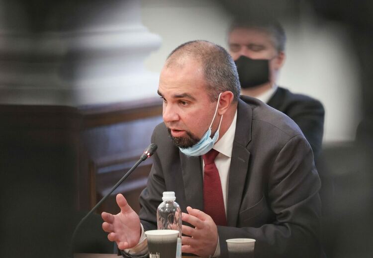 Назидаване, страх и комуникационно пресищане - причини за ниското ниво на ваксинация срещу COVID-19, според специалисти