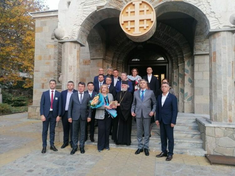 Кандидатите за президент и вицепрезидент на ДПС посетиха храмове в Кърджали