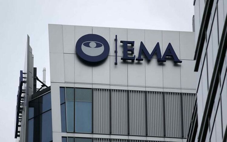 ЕМА одобри хапчето на Merck срещу COVID-19 при спешни случаи