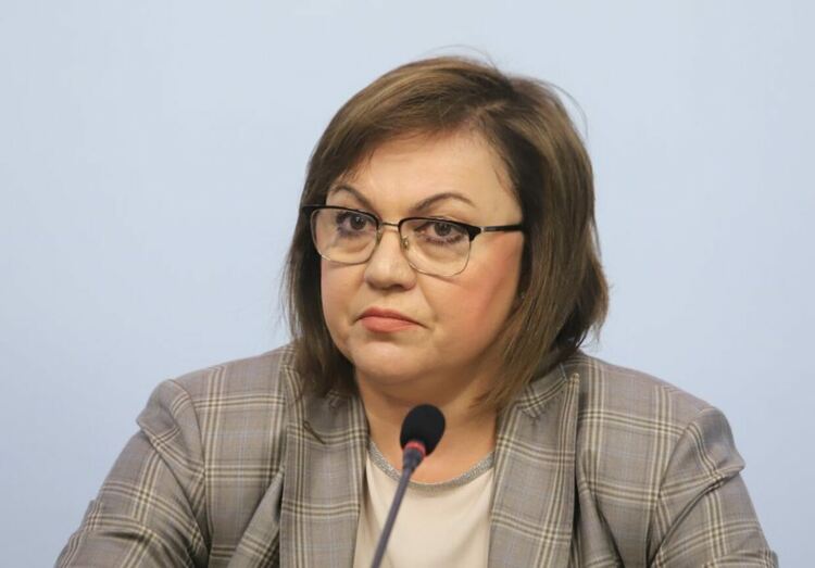 Нинова: Издадохме заповедите, които забраняват увеличението на цените от мобилните оператори