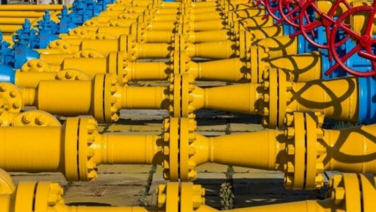 Газопроводът "Ямал-Европа" единайсети ден работи в реверсивен режим