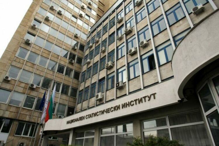 Намаляват предприятията и произведената продукция в областта