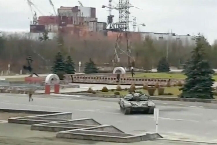 Русия пое контрола върху ядрената централа "Чернобил", съобщи Украйна
