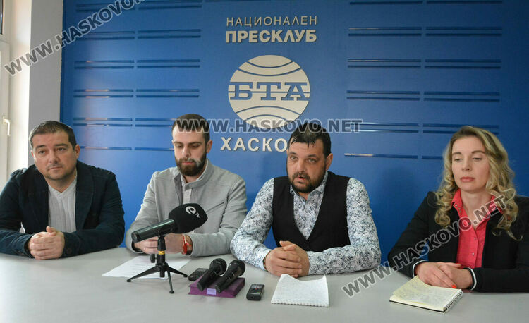 „Възраждане“ с кампания в Хасково и Димитровград в помощ за българите в Украйна