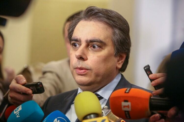 Асен Василев: Изглежда, че най-накрая се действа по сигнала на г-н Божков 