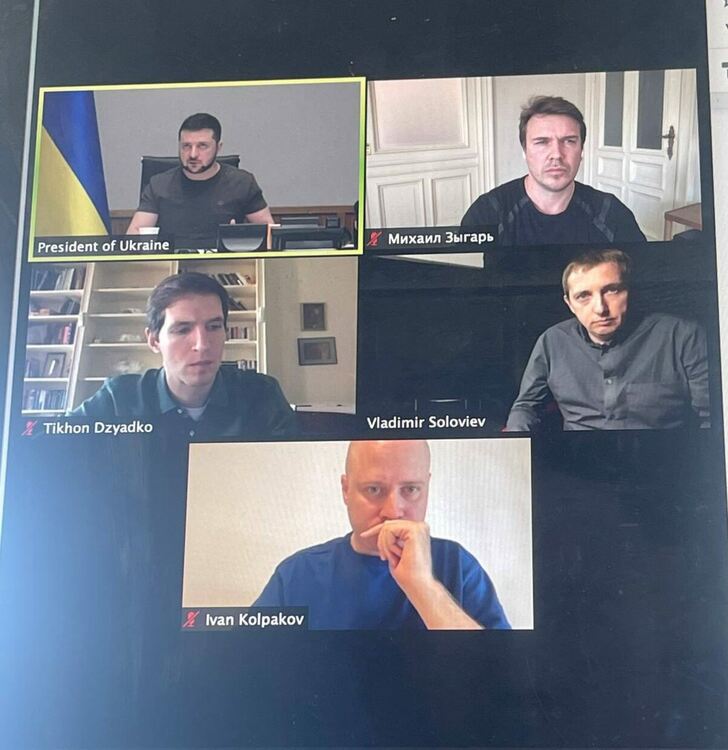 Зеленски "иска незабавен мир" - коментари от западните издания