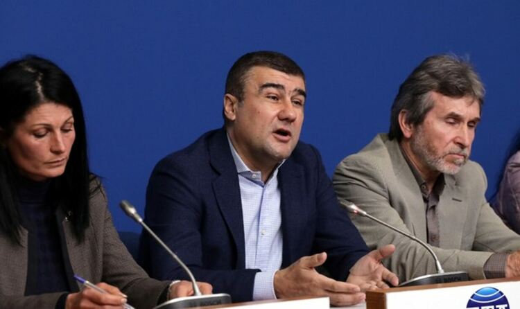 Фалит на 30% фермите в млечното говедовъдство, 50% - в следващите 20 дни
