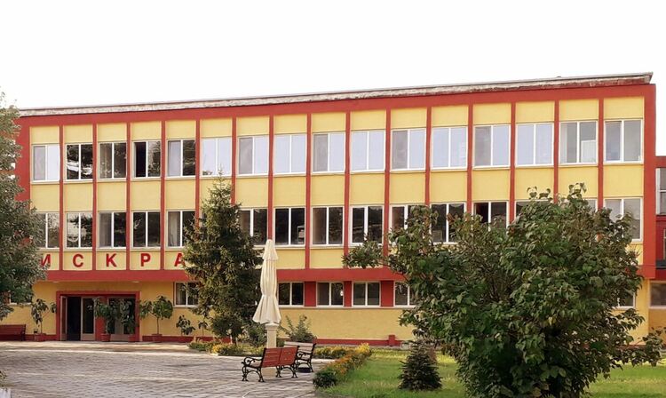 Работещите в "Искра" ще получат бонуси по случай 60-годишнината на фирмата