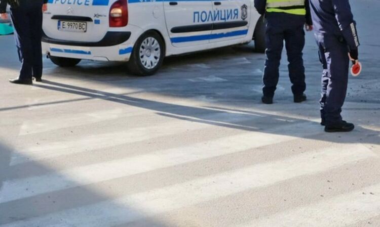 Подпийнал блъсна жена на пешеходна пътека в Димитровград