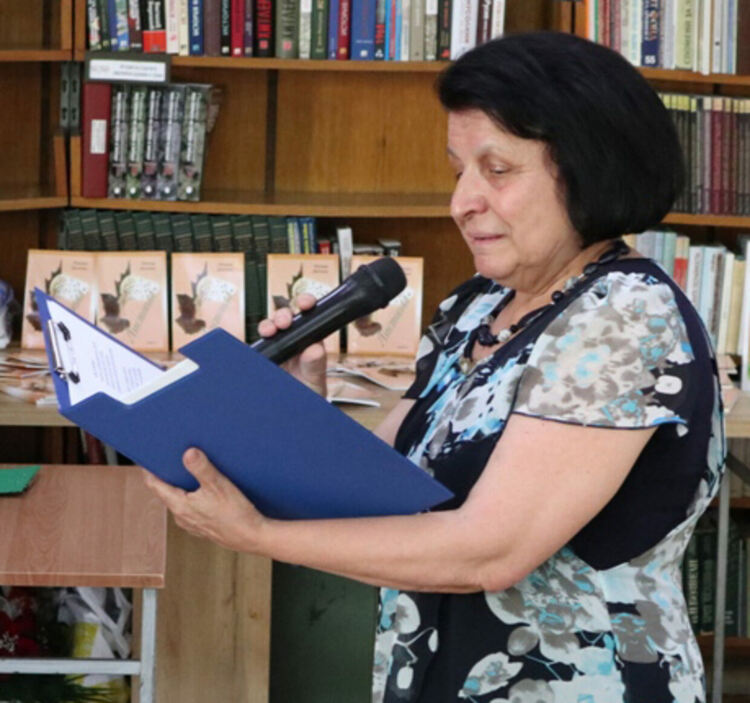 Росица Димова представи четвъртата си книга „Листопад“