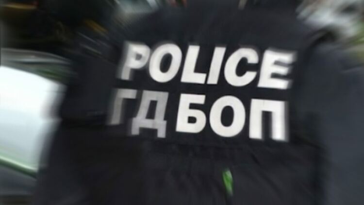 Двама перничани задържани при международна операция за над 4 тона кокаин