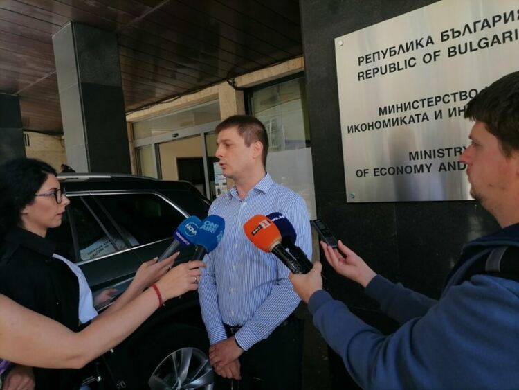 Бившият шеф на "Кинтекс": Изнесено е оръжие за 200 млн. с крайна цел Украйна