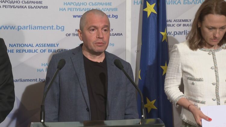 Кирил Петков ни каза, че службите са на президента и иска свой разследващ орган - брифинг на ИТН