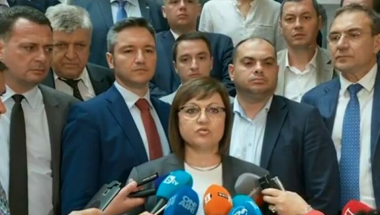 Нинова: БСП ще преговаря за нов кабинет, ако премиер не е Кирил Петков
