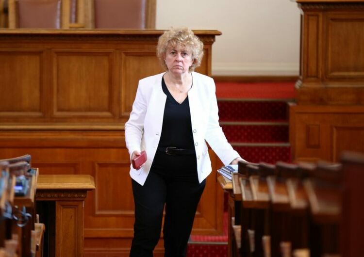 Организационният секретар на ИТН Виктория Василева напуска парламента