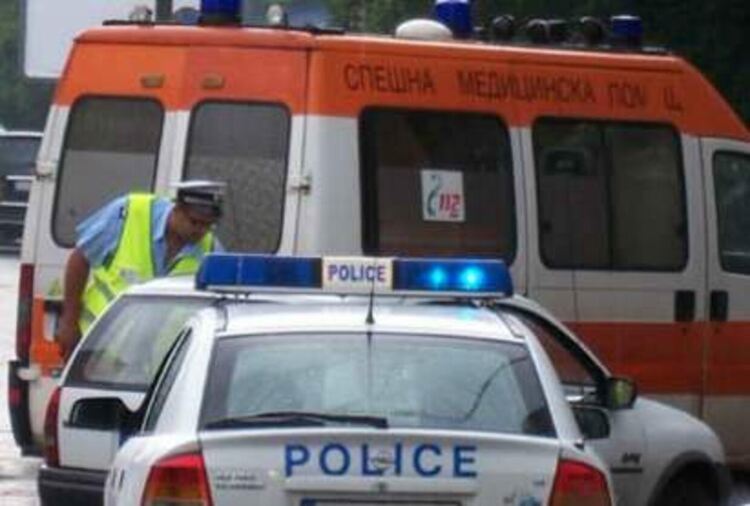 Жена и 5-годишната й дъщеря пострадаха при катастрофа в Хасково
