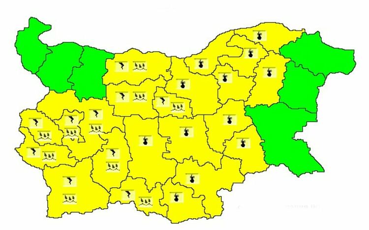 Жеги, летни бури на места