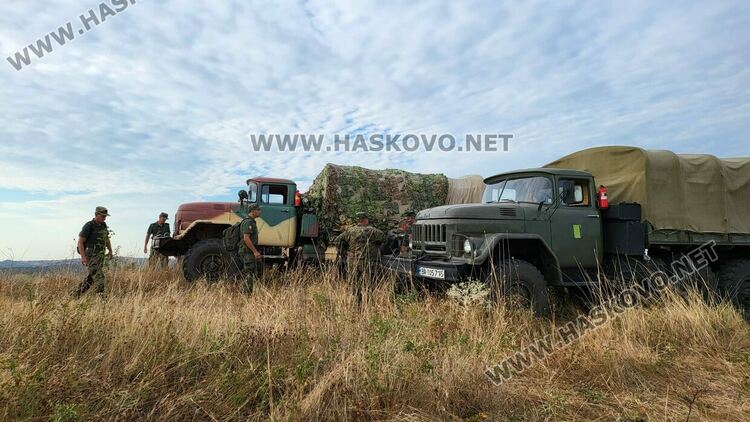Военна техника на пожара край Брягово