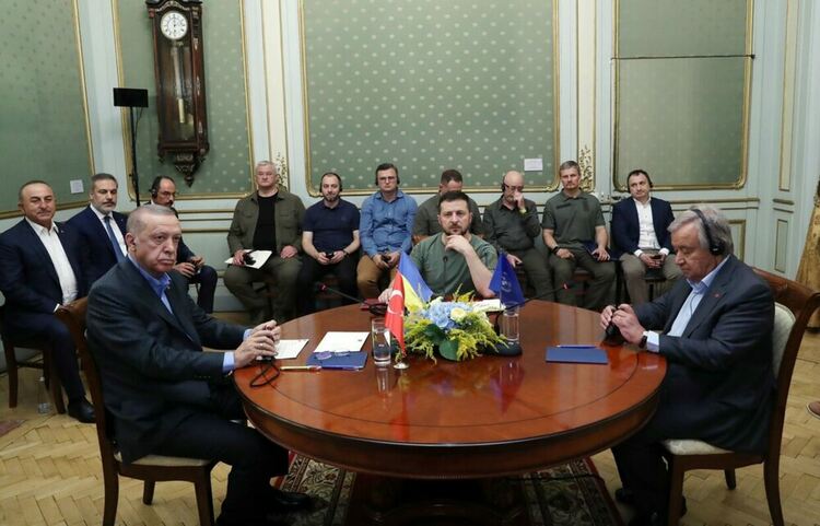 Зеленски е поискал съдействие от Ердоган Русия да премахне мините от района на Запорожката АЕЦ