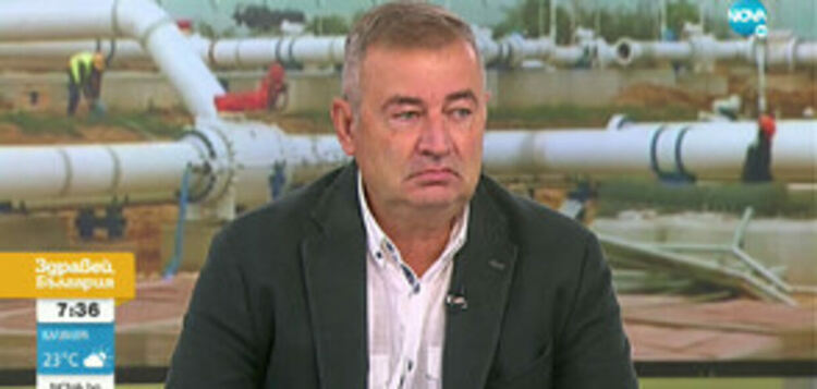 Експерт: Нямаме избор - ще приемем 7-те танкера втечнен газ