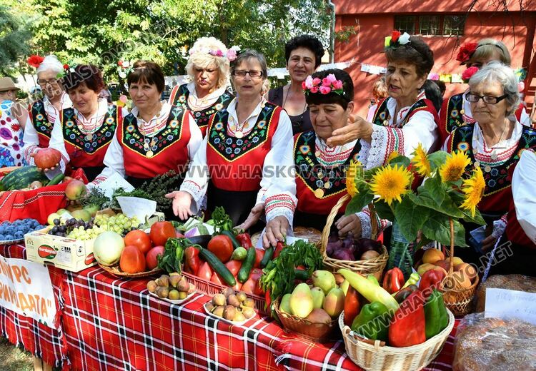 Показаха даровете на природата в Празник на плодородието