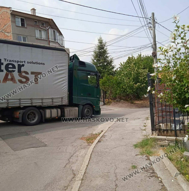 Пускат ежедневни патрули в квартал „Македонски“ заради сигнали за тормоз от тежки камиони